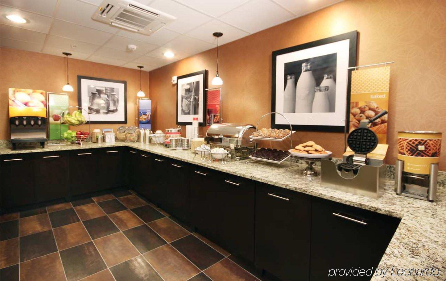 Hampton Inn Binghamton/Johnson City Ресторант снимка