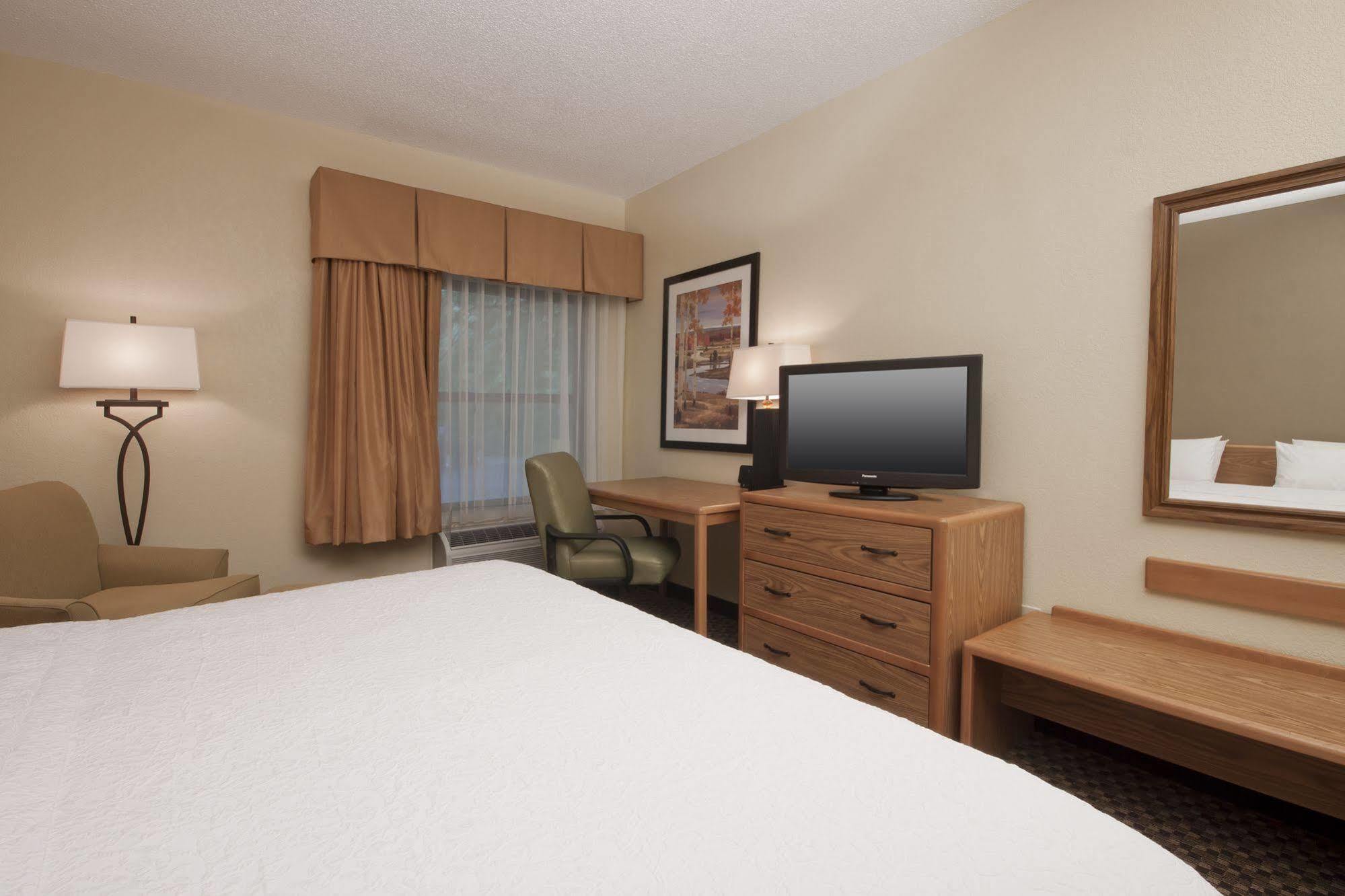 Hampton Inn Binghamton/Johnson City Екстериор снимка