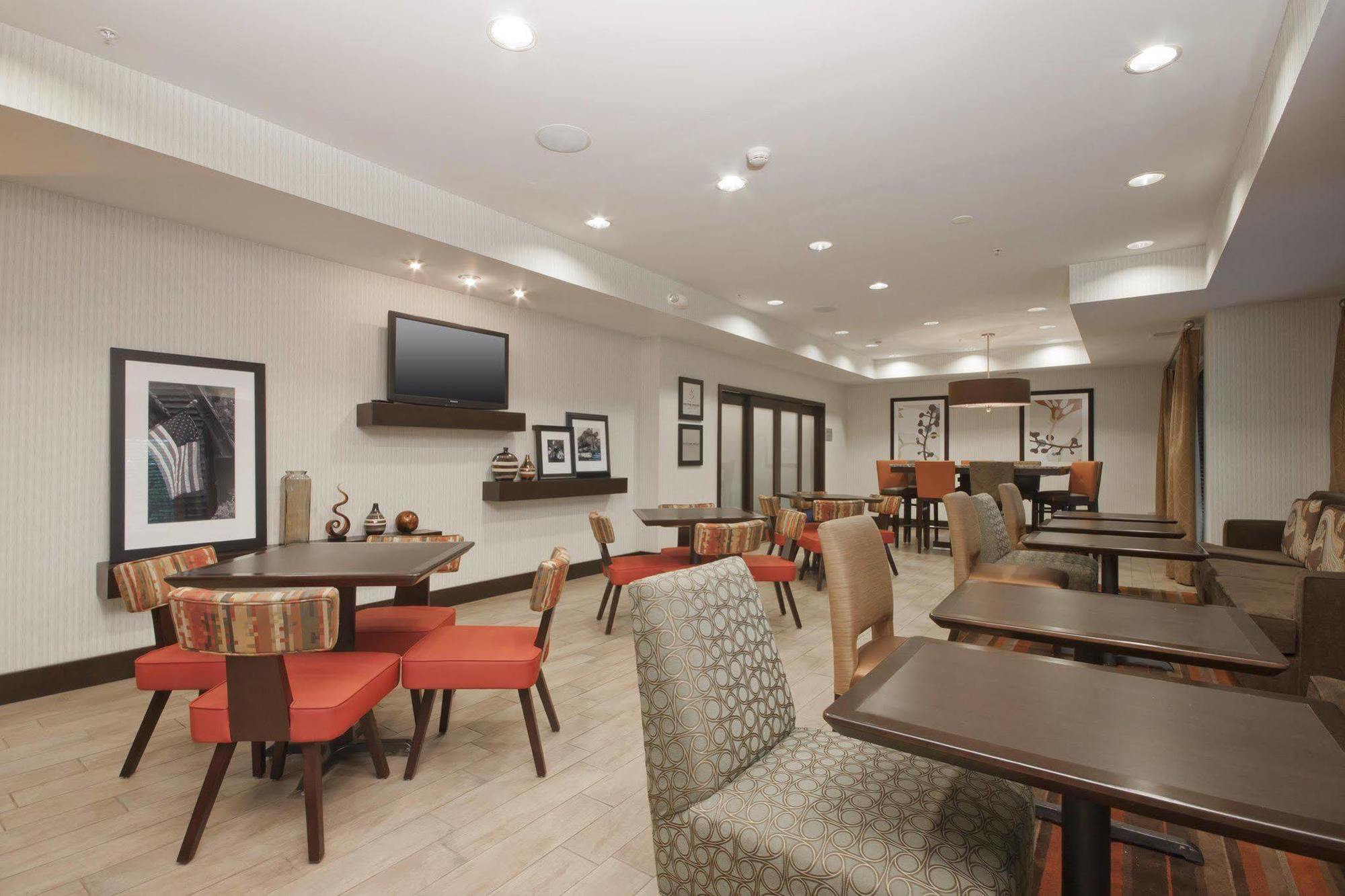 Hampton Inn Binghamton/Johnson City Екстериор снимка