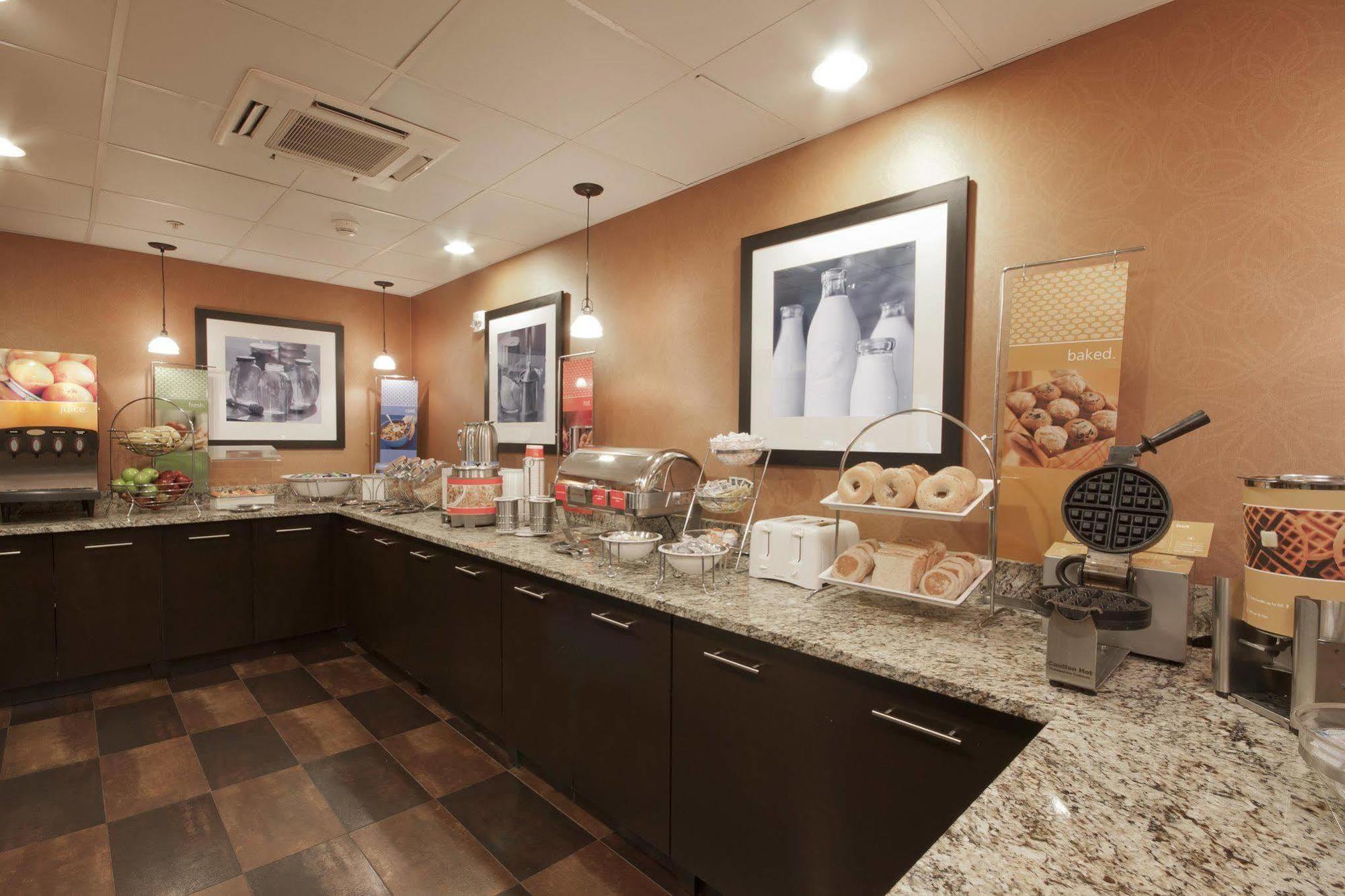 Hampton Inn Binghamton/Johnson City Екстериор снимка