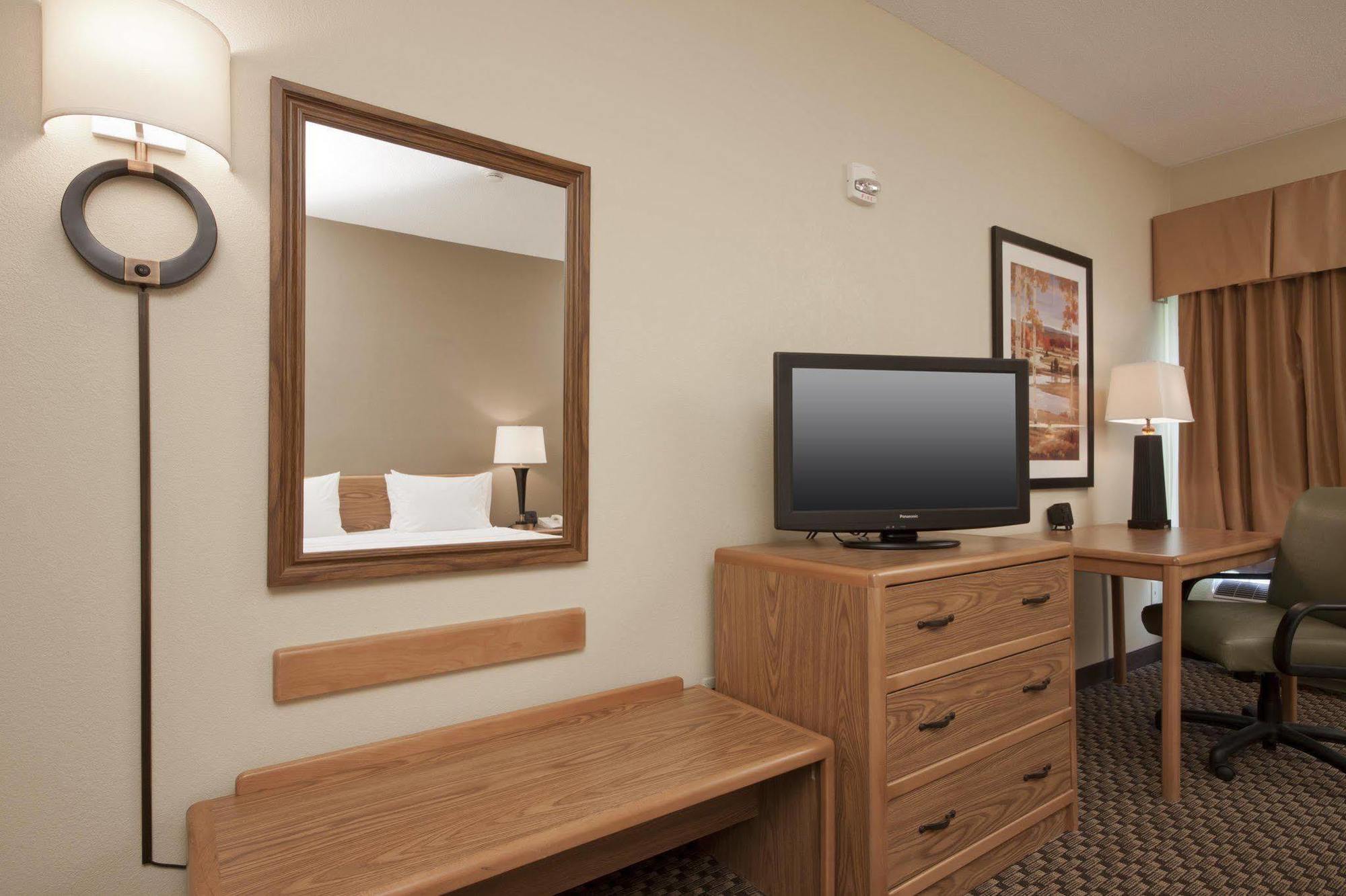 Hampton Inn Binghamton/Johnson City Екстериор снимка