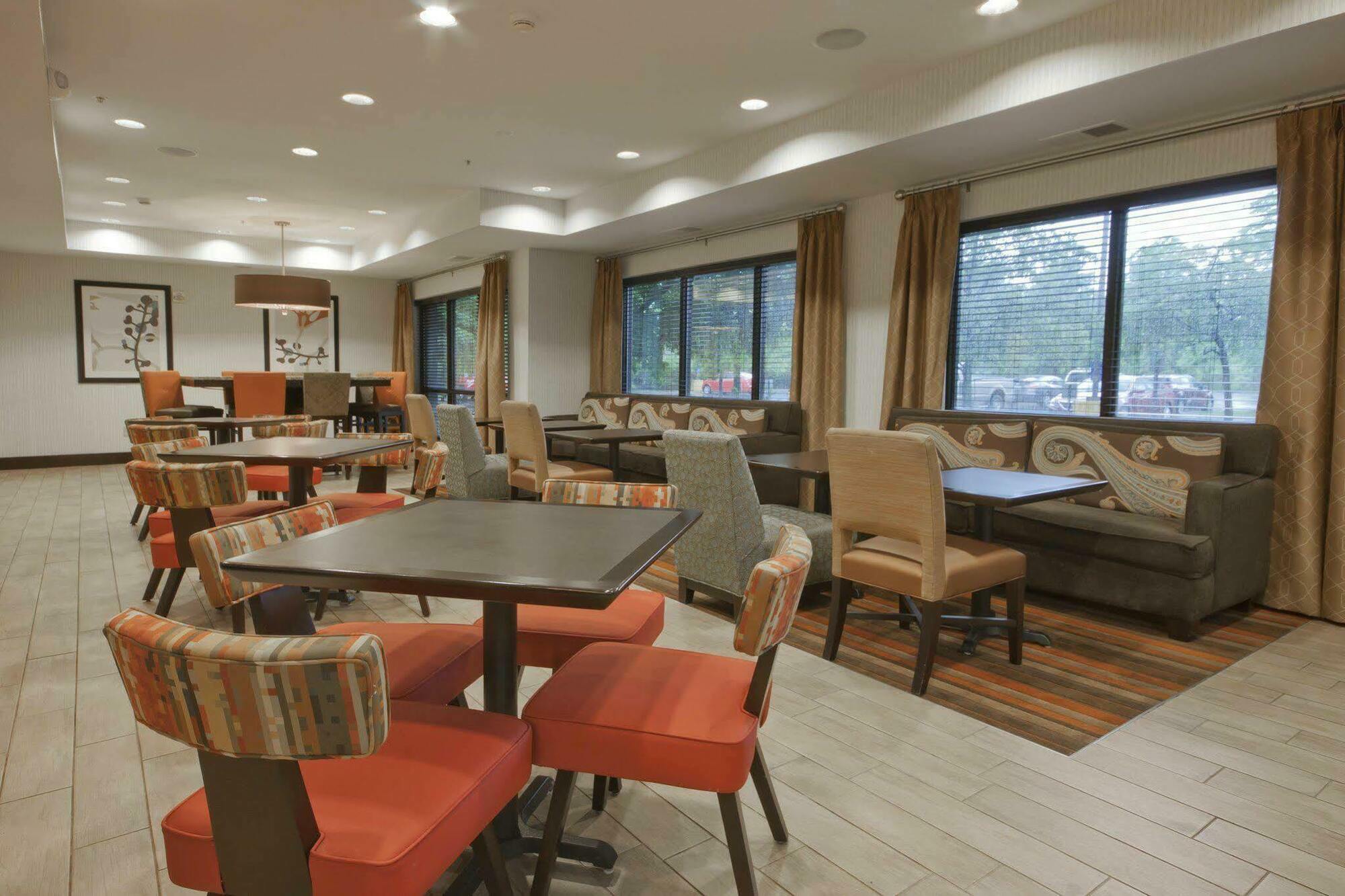 Hampton Inn Binghamton/Johnson City Екстериор снимка
