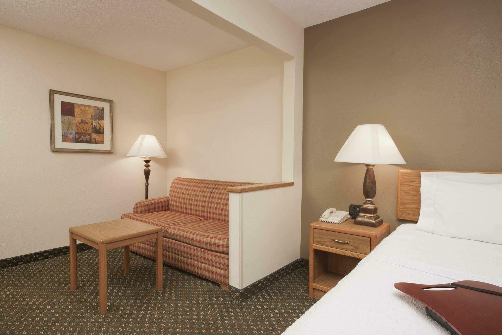 Hampton Inn Binghamton/Johnson City Екстериор снимка